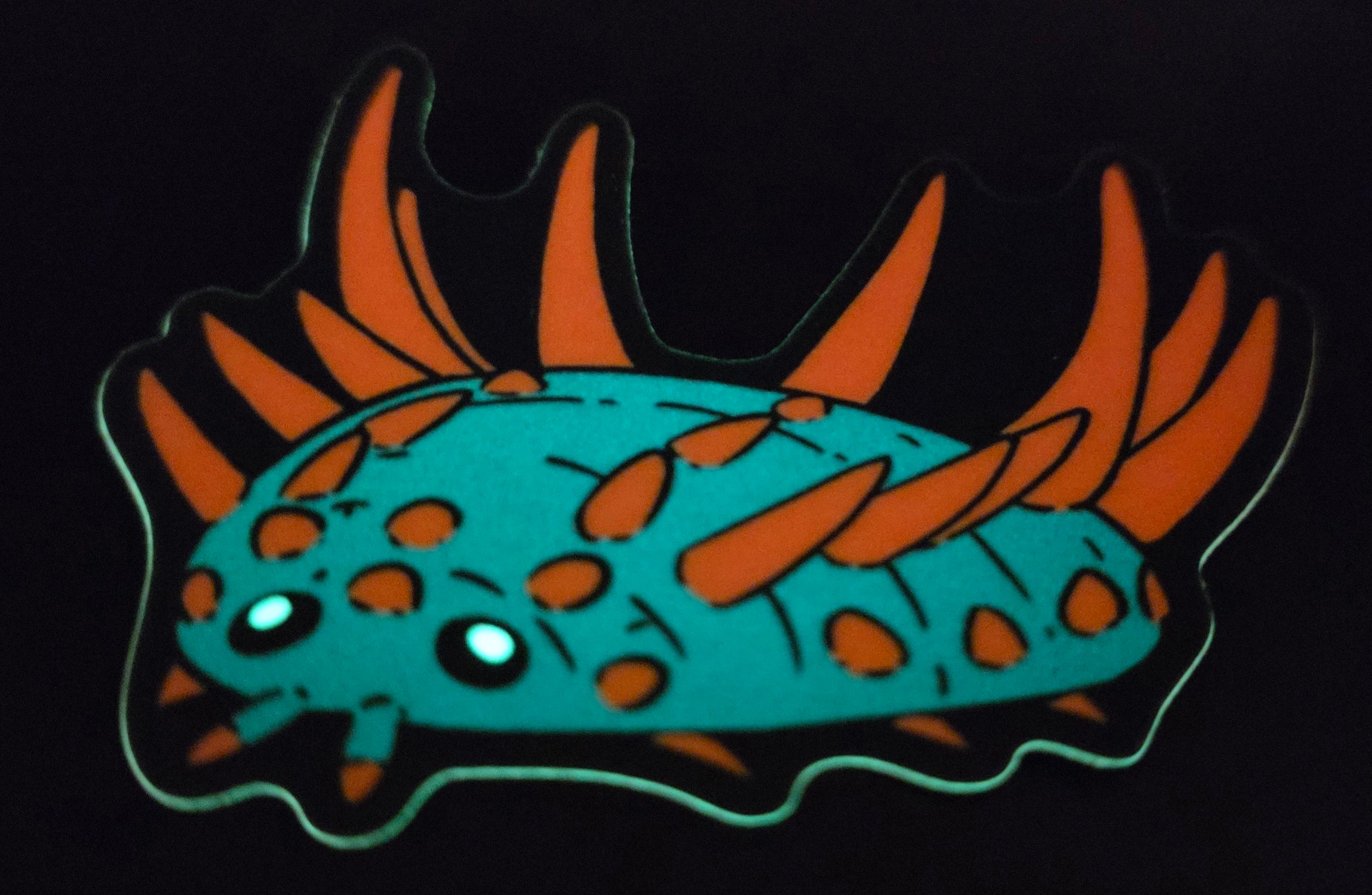 Dragon Springtail - GlowNDark - 2.5"